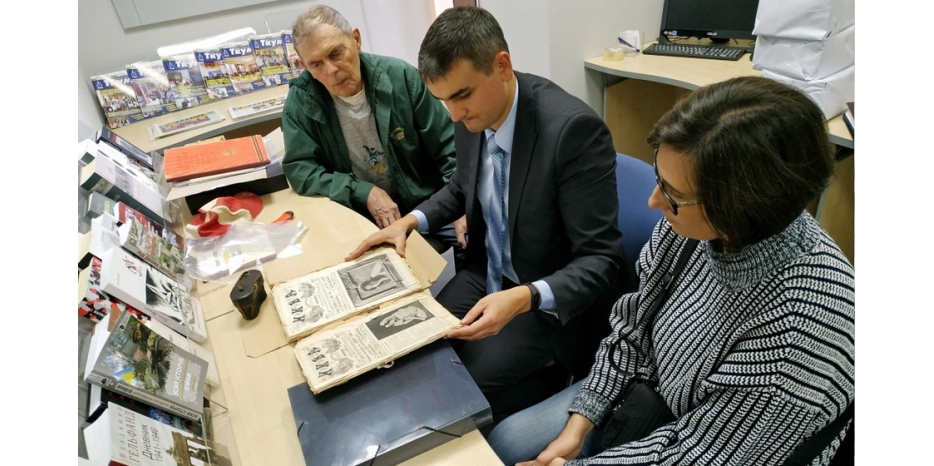 Еврейский Музей Днепра получил в дар уникальные артефакты