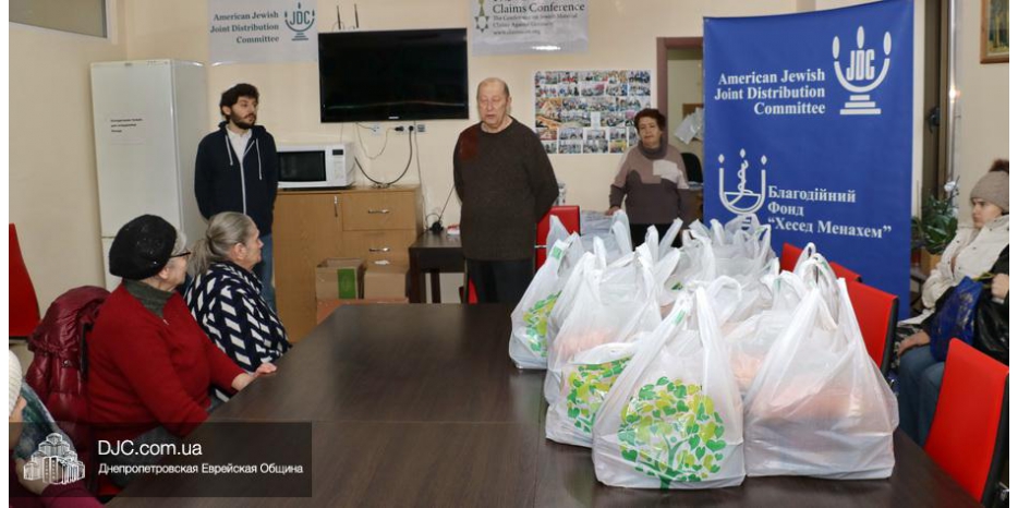 Для поднятия души Михаила Ландмана инициирована программа «Обеды на дом»