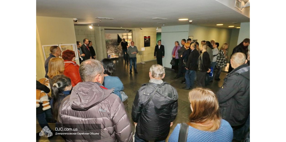 «Четыре года оккупации»: церемония солидарности с крымскотатарским народом