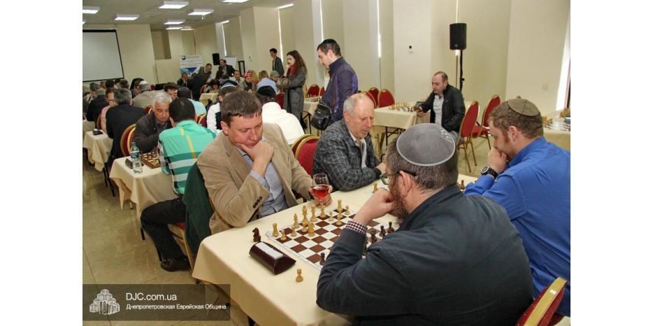 Взрослый турнир «Ход Королевы» прошел в «Меноре»