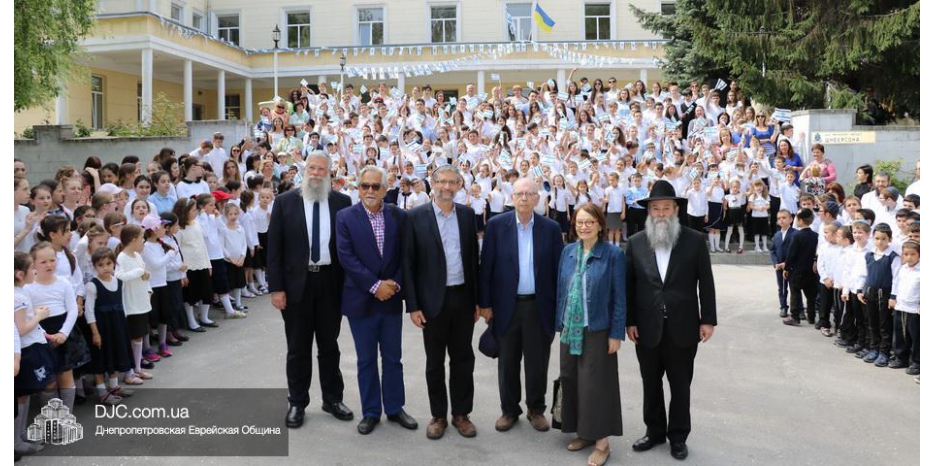 Экс-глава «Моссада» посетил еврейскую школу