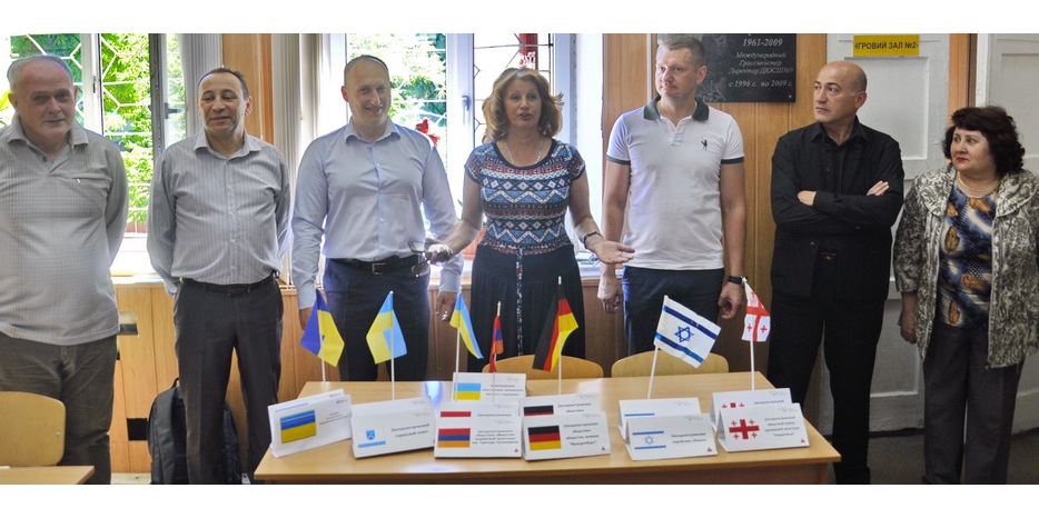 На шестом шахматном турнире «Диалог» вновь победила еврейская община