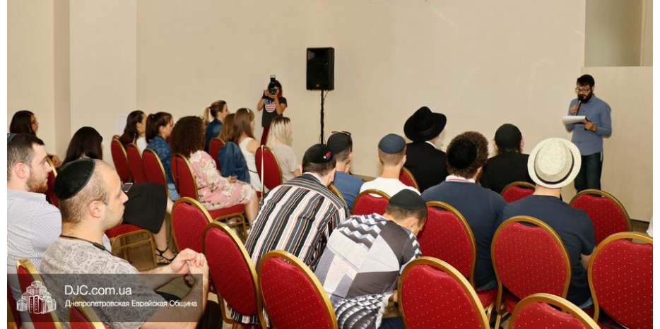 STL провела необычный молодежный фарбренген