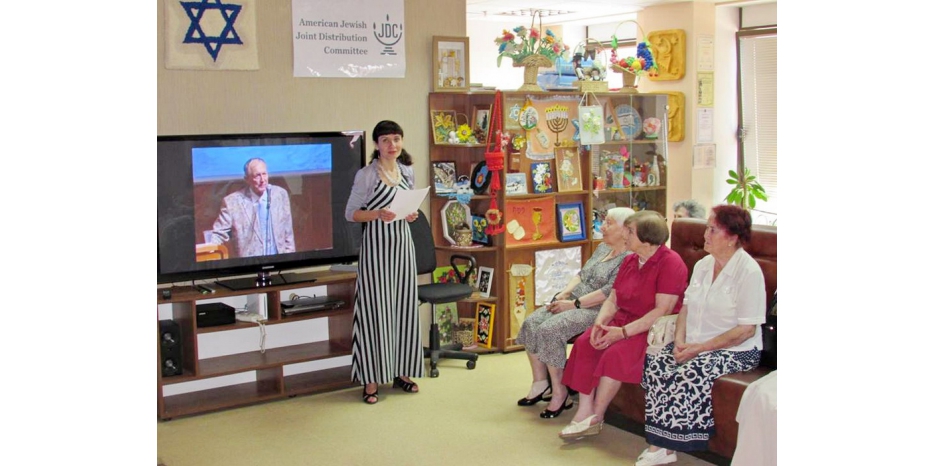 Неделя Евтушенко в «Дневном центре» Хеседа