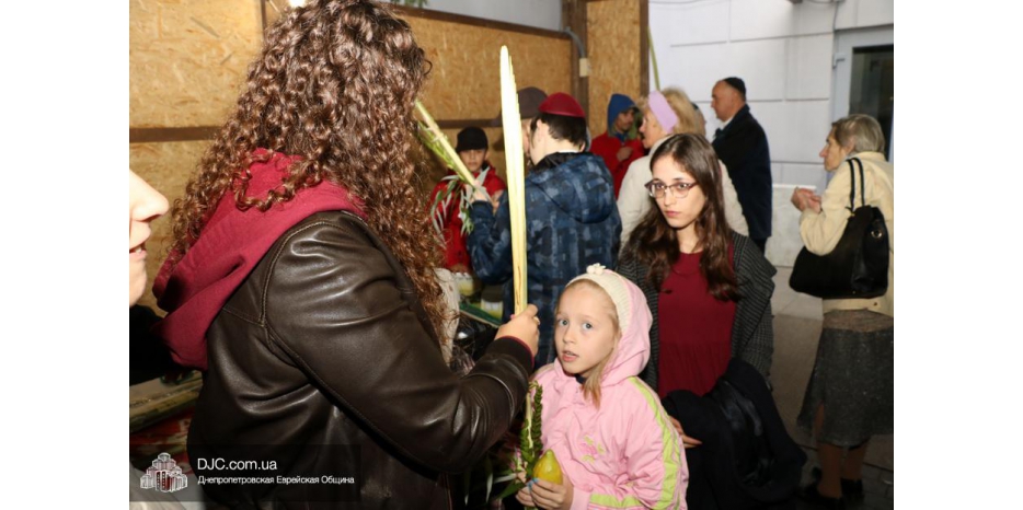 Лагерь махона начал работу