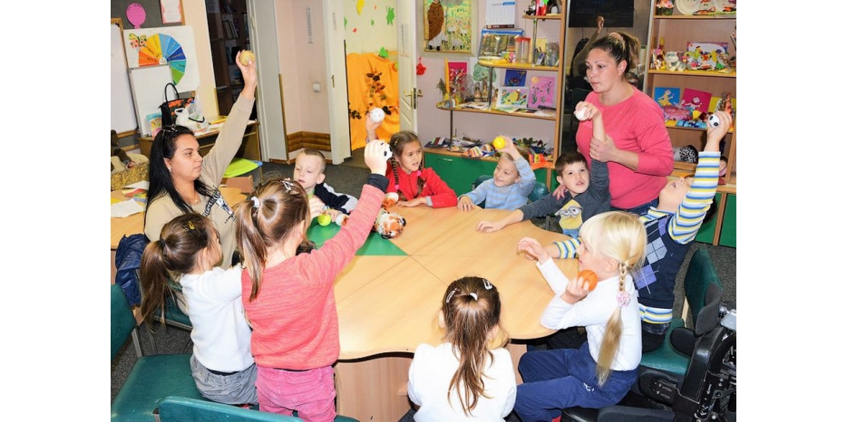 Солидарность родителей – пока одни учатся