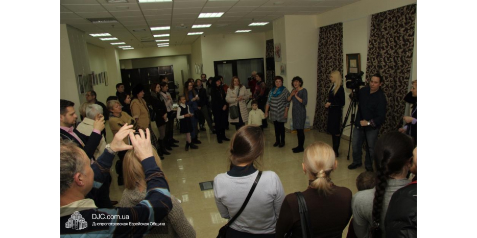 В «Меноре» открылась выставка «Пробудження»