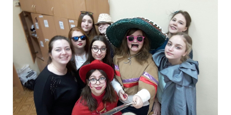 «Пурим Днепр 5777»: в махоне прошел мексикано-испанский «Лос Пуримос»