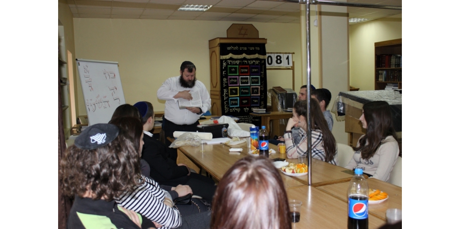 Сойфер из Днепра учил своему искусству евреев Мариуполя