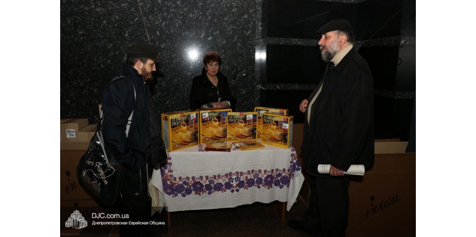 В центре «Менора» можно приобрести мацу-шмуру по специальным ценам!