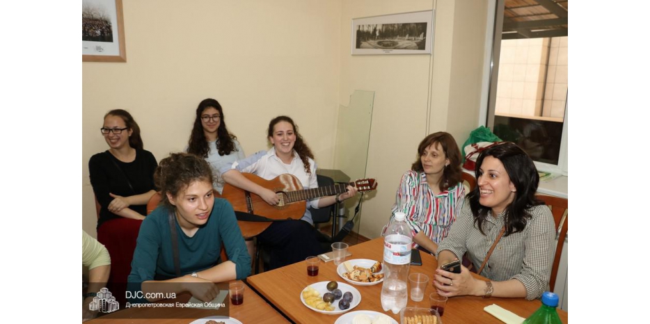 Женский фарбренген в честь 15 ава