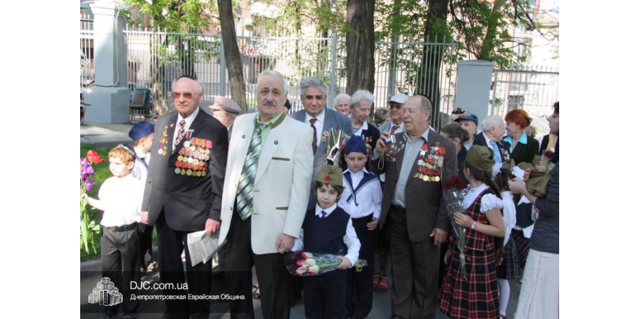 День Победы: торжественная линейка в еврейской школе