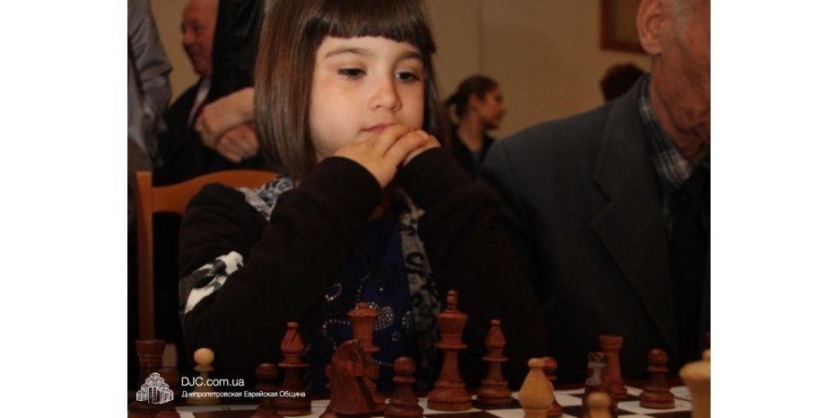 Поздравляем Эстер Данович с большим успехом на чемпионате области по шахматам