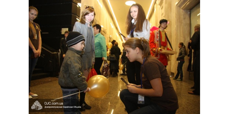 «Менора» распахнула свои двери для всех горожан и гостей Днепропетровска