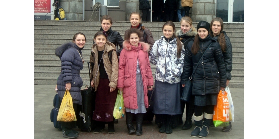 Еврейские девушки из Харькова приняли участие в программе «Шабат-шлихут» на базе МГПИ «Бейт Хана»