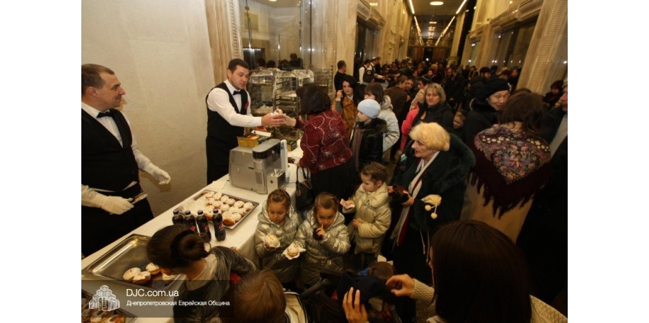 Ханукальный праздник в центре «Менора»