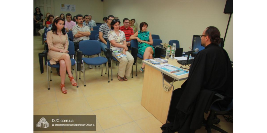 В «Воскресном Университете «Ткумы» о католической инквизиции рассказал православный богослов