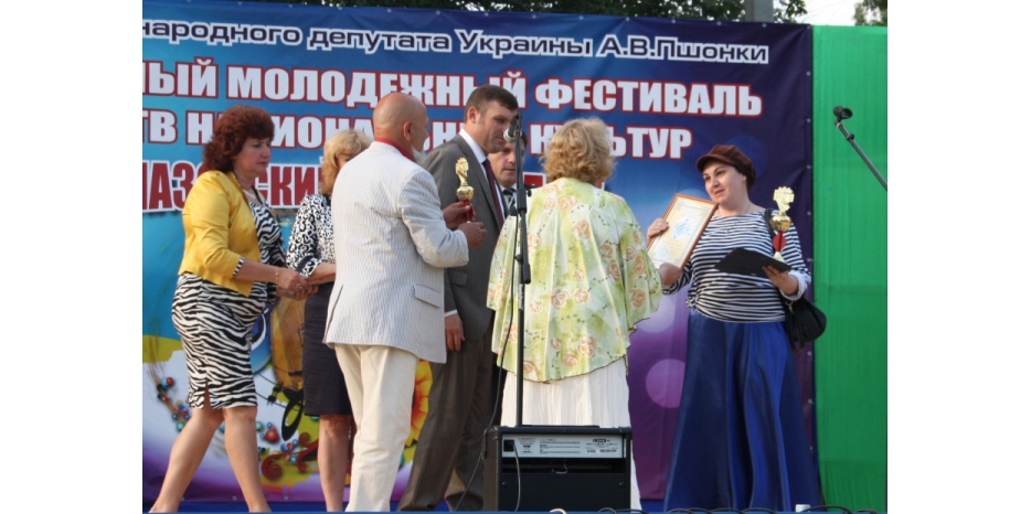 Коллективы ЕОЦ победили на «Интер-Фольке»