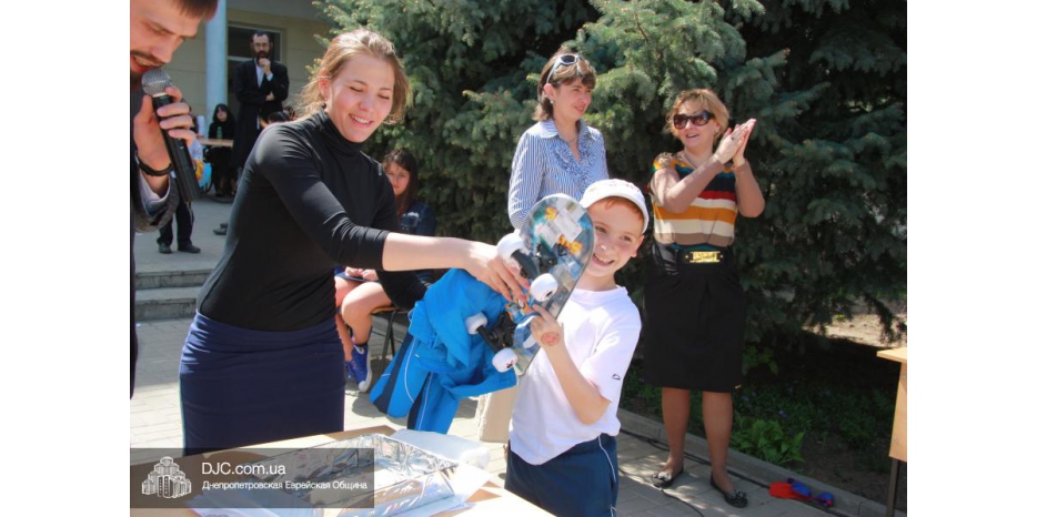 Лаг Ба Омер: грандиозный праздник в еврейской школе для прихожан днепропетровской общины