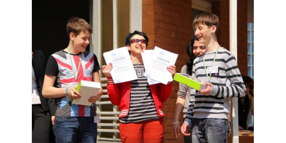 Команда еврейской школы заняла три первых места в главных номинациях