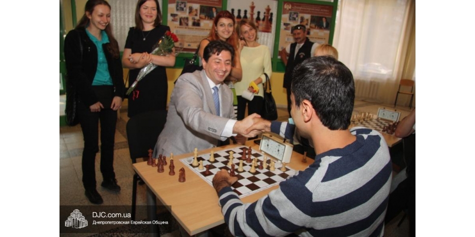 Шахматный фестиваль стартовал в Днепропетровске