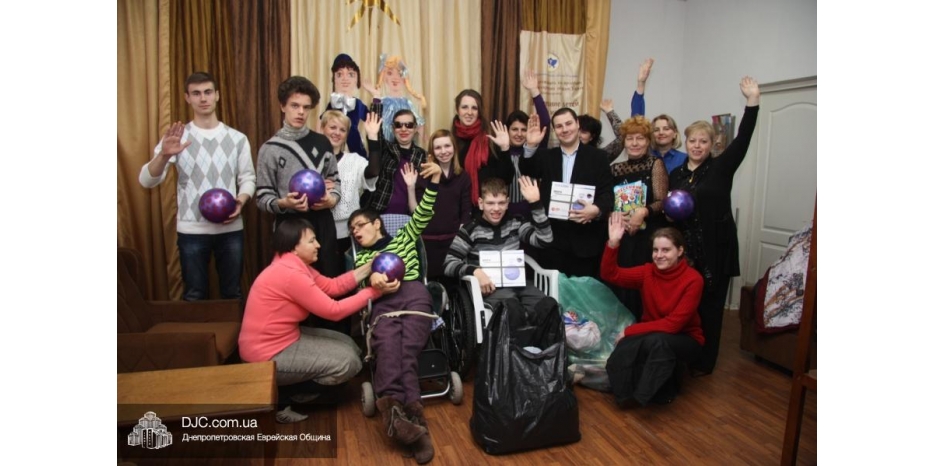 «Проект Леры Дуйновой» собрал подарки для детей ОРЦ