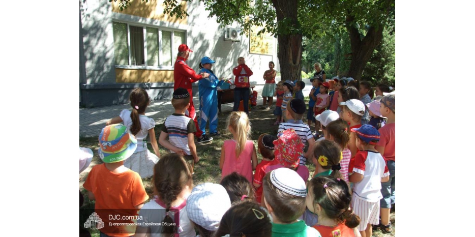 Закрытие летнего лагеря Детского Образовательного Центра «Бейт Циндлихт»