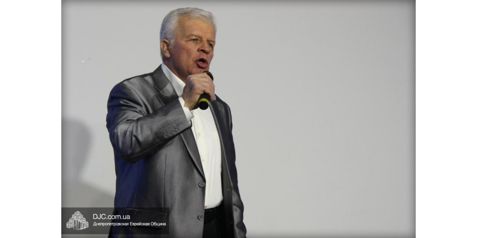 Ханука в «Меноре»: концерт Владимира Куликова