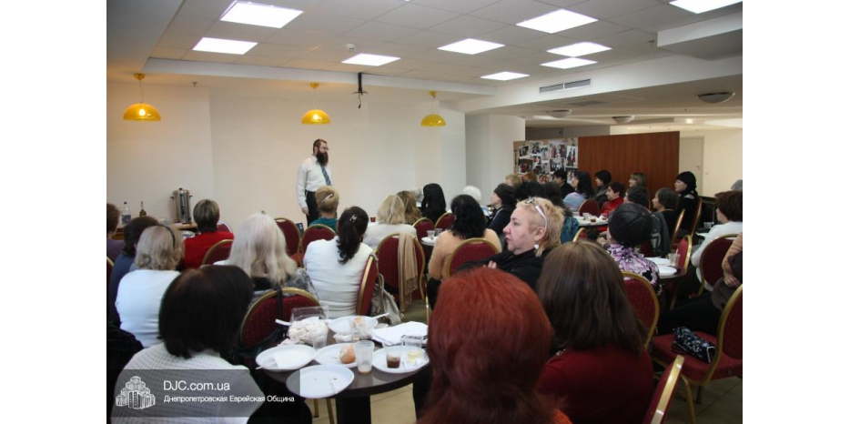 Ханукальное заседание женского клуба «Баалей Тшува»