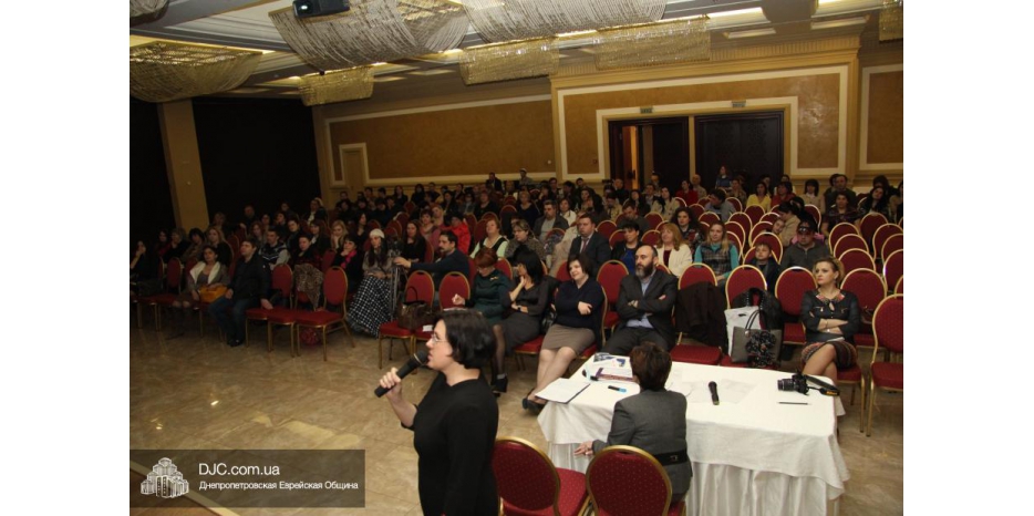 Родительское собрание еврейской школы прошло в «Меноре»