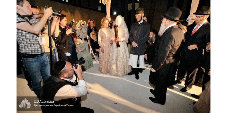 Видео свадьбы Ривки Каминецкой и Менахема Мендела Лермана