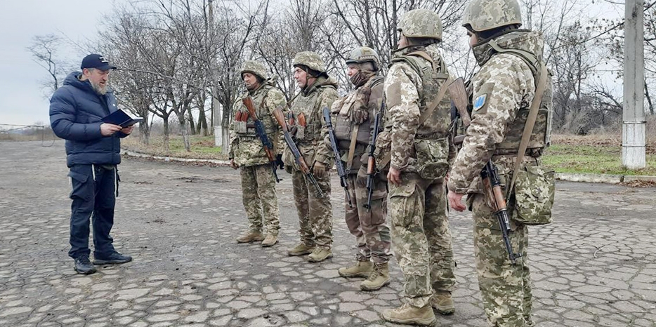 Чем темнее вокруг