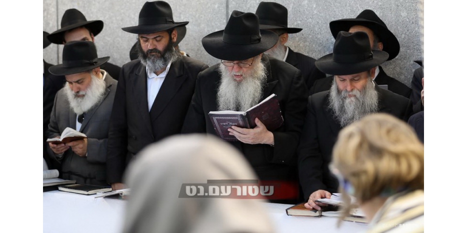 «Кинус Шлухим 5778»: совместная молитва на оэле