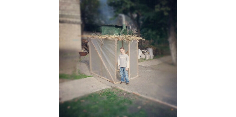 Новость на сайт! Эли Курцвайль и его сукка