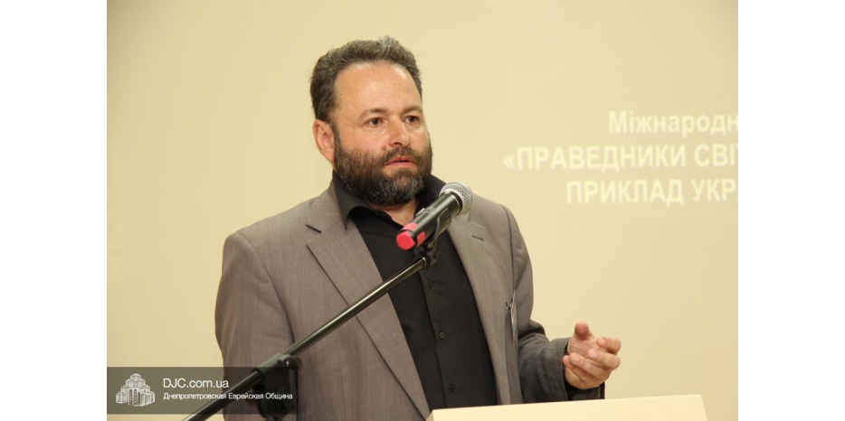 Интервью с ощущением недосказанности