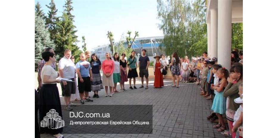 Летний языковой лагерь начался