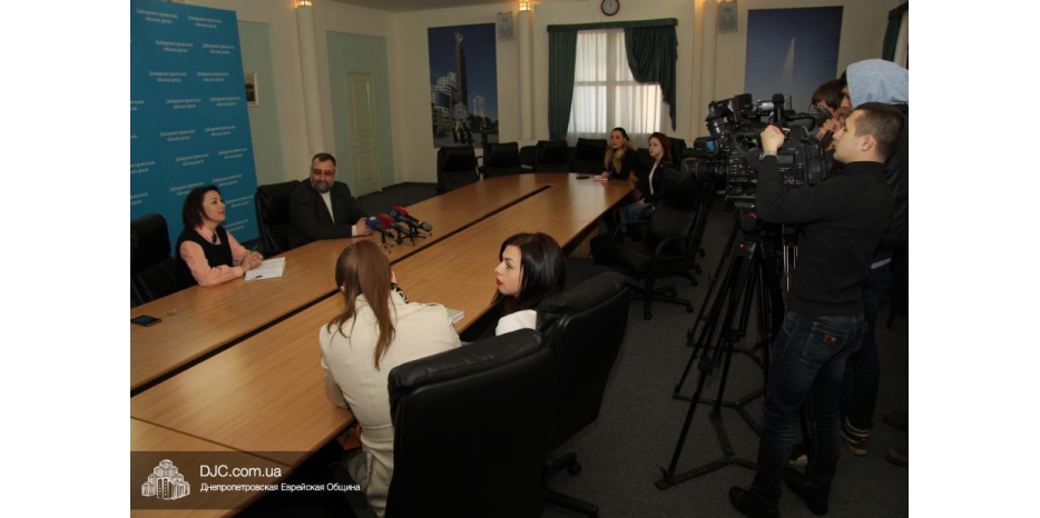 В Днепропетровске к этноконфессиональным вопросам подходят стратегически и комплексно