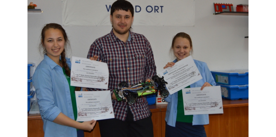 Наша команда завоевала два вторых и одно третье место на международной олимпиаде по робототехнике