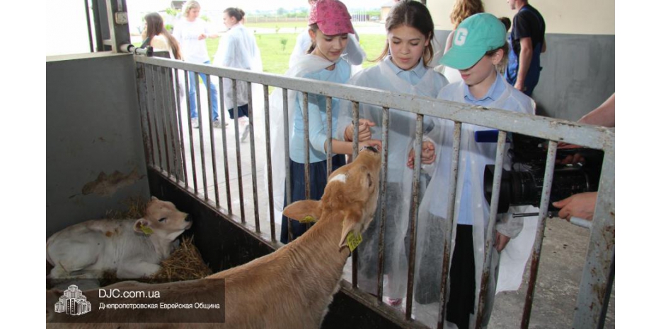 Махон посетил настоящую европейскую ферму под Днепром