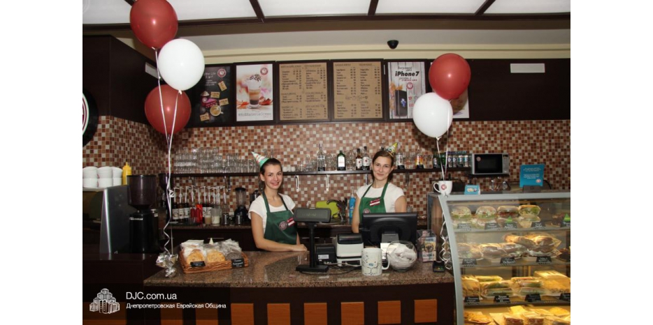 Поздравляем сеть «СoffeeLife» с 9-летием!