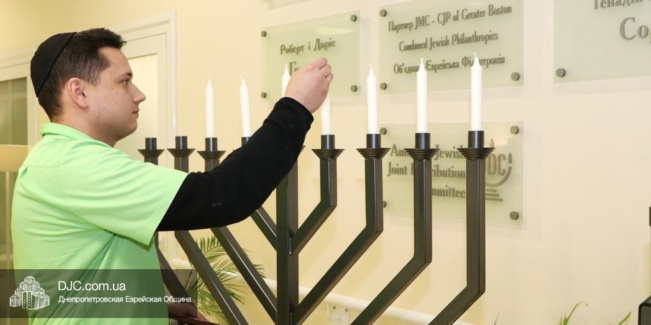 Ханука 5785: шестая свеча праздника в клинике «JMC»
