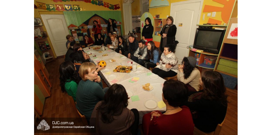 Ясли «Илана» на Ту Би Шват организовали «Родительский клуб»