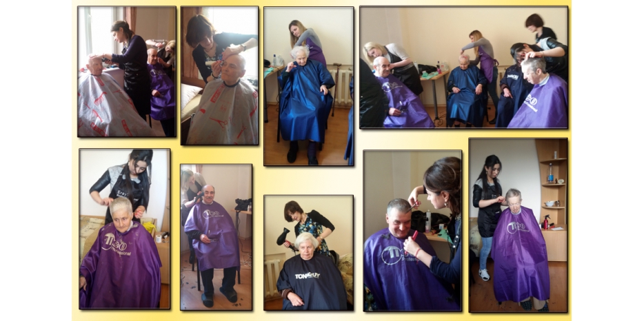 Пожилых людей красиво подстригли и причесали к празднику Песах