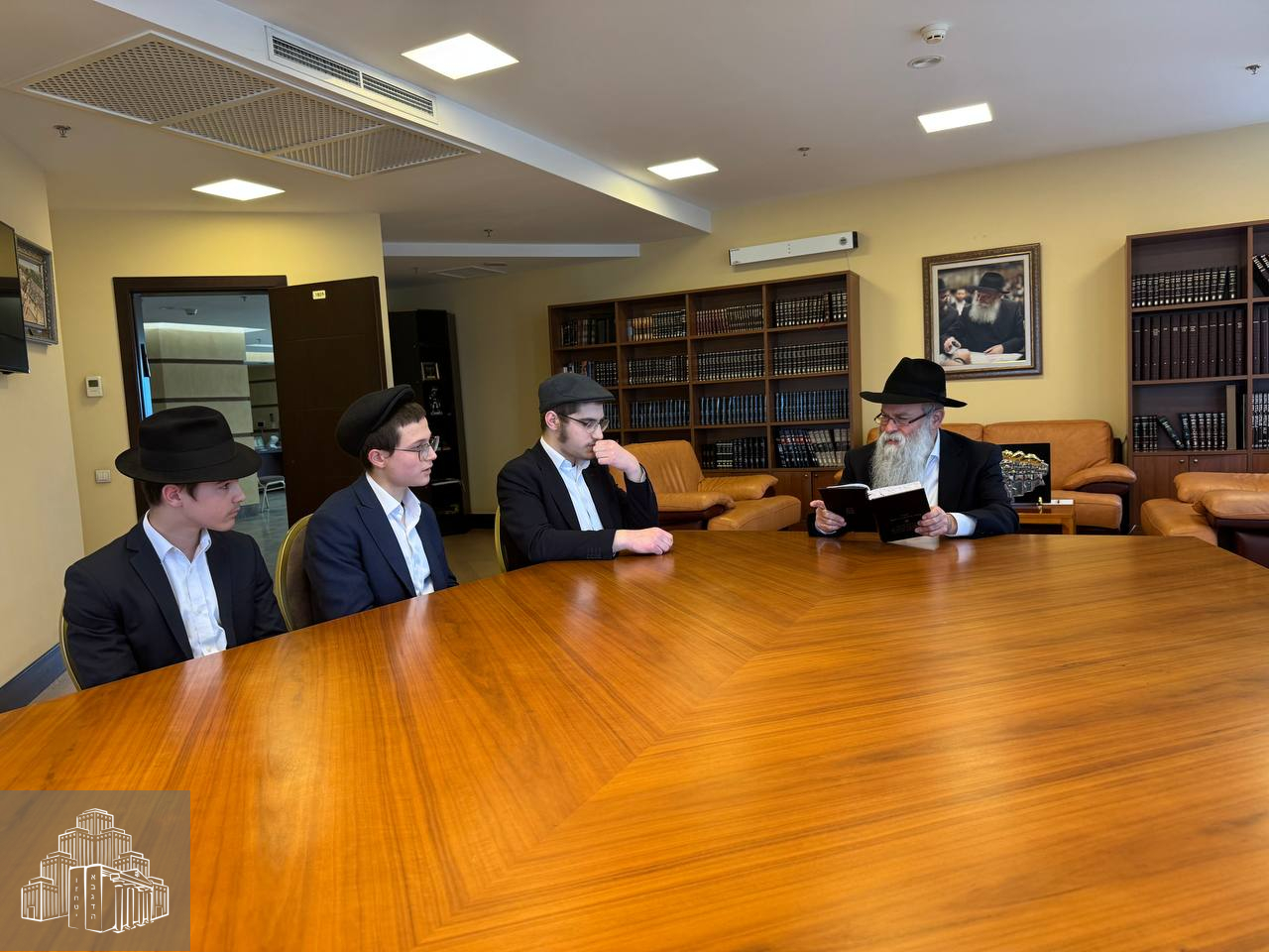 photo_2025-06-10_08-44-49