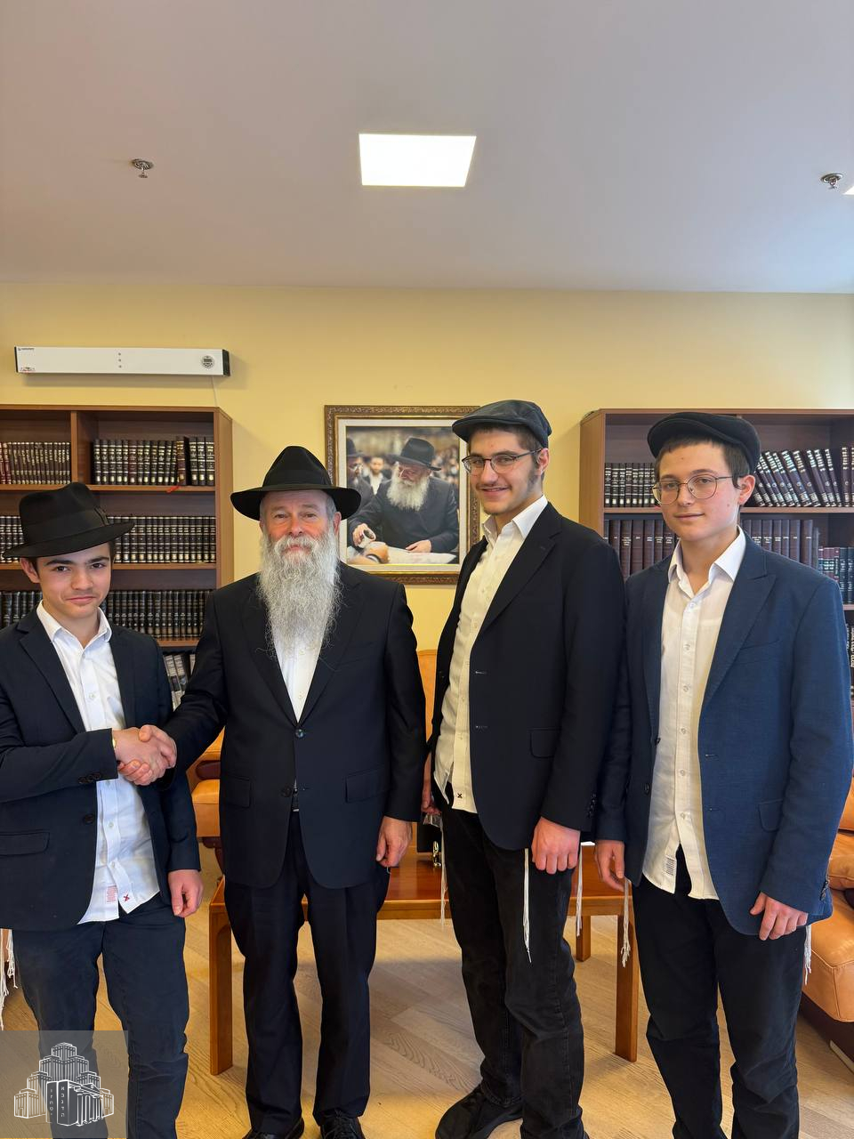 photo_2025-06-10_08-45-08