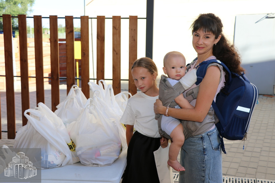065